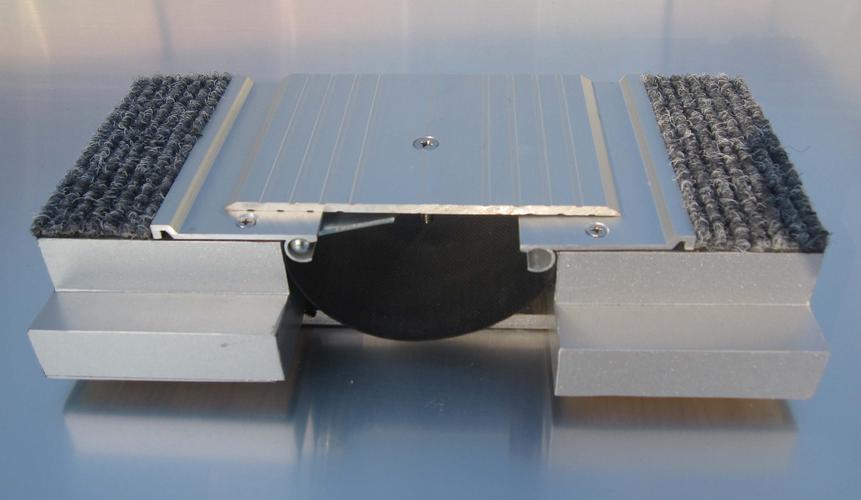 鋁型材建筑變形縫材料昆明嵐穎銷售